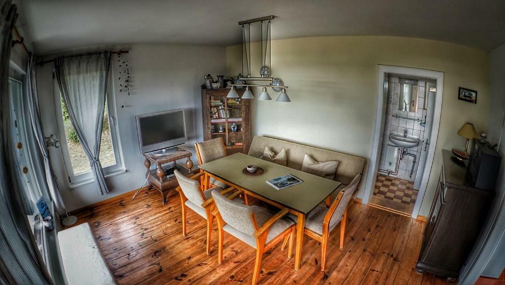 Haus Am Huegel Apartamento Groß Zicker Exterior foto
